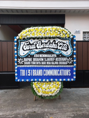 Papan Bunga Duka di Cibuluh